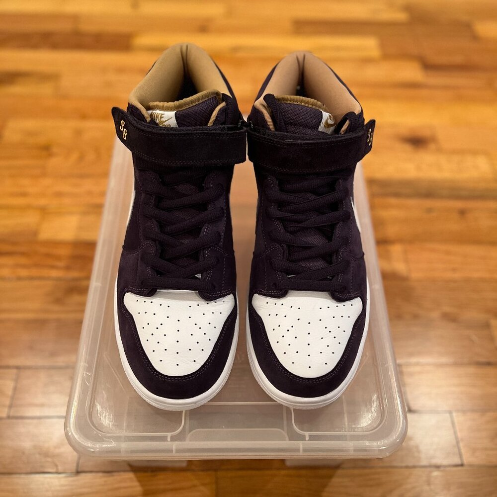 Nike SB Dunk Mid Abyss, Purple and White, Size 13 US